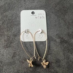 Brand new bee oblong hoop earrings